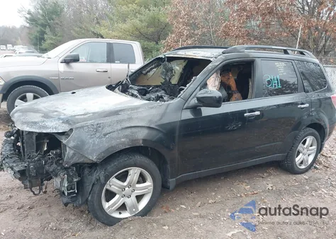 2010 Subaru Forester 2.5X Premium из США, поврежденный, VIN JF2SH6CC5AH733160